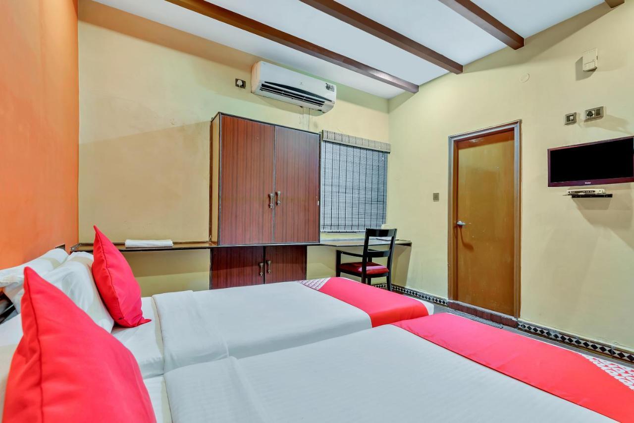 Oyo Flagship 2207 Hotel Transit ไฮเดอราบัด ภายนอก รูปภาพ
